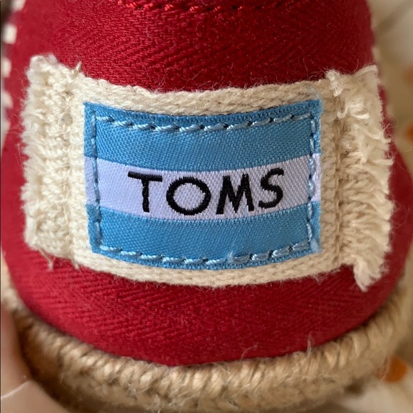 NEW Toms red/white cotton shoes - Picture 4 of 5